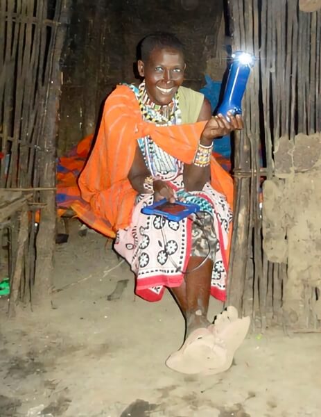 Maasai woman with Lifelight